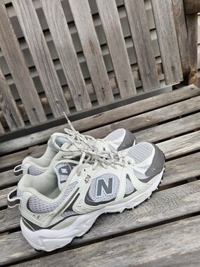 New Balance 474 Women's Sneakers
